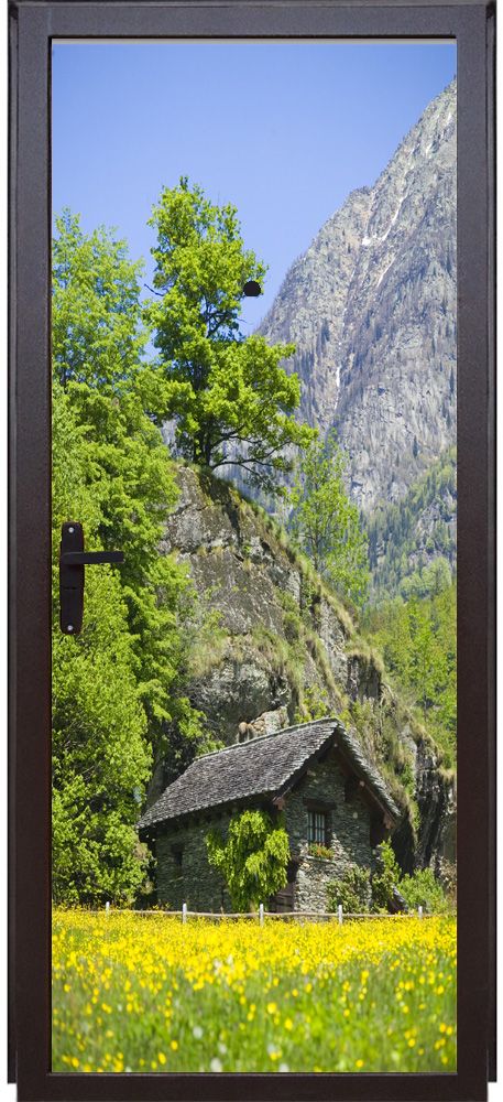Виниловая наклейка на дверь - Дом в горах